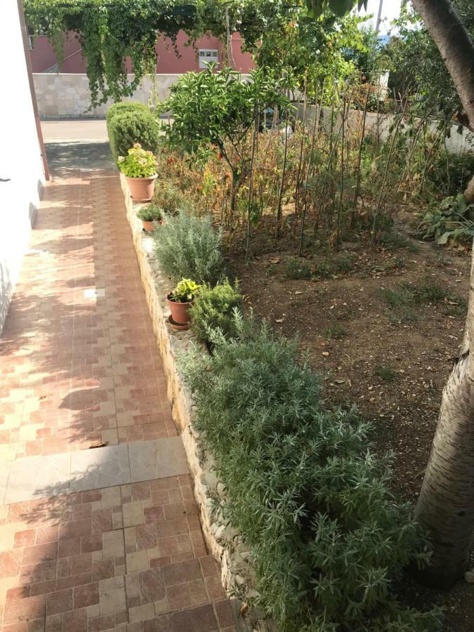 Apartments Milka Trogir Kültér fotó